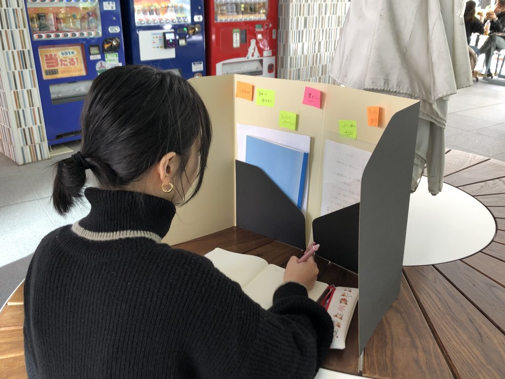 携帯型飛沫防止パーテーション