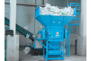 破袋機　容器包装リサイクル対応