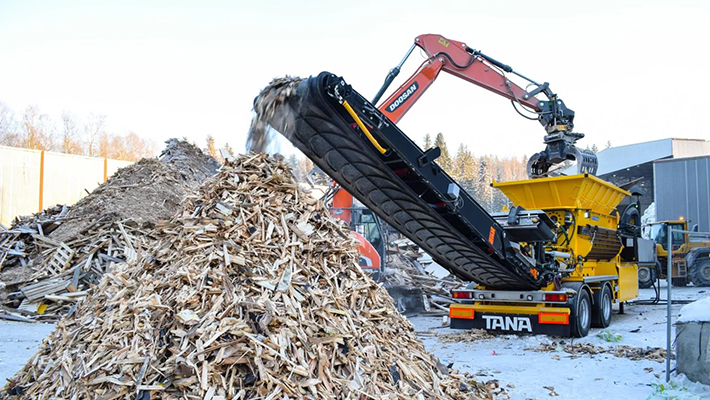 競合2台ラインをTANA 1台に集約。粉塵ロス20%の問題を解消し、年間1,600万円超のコスト削減。