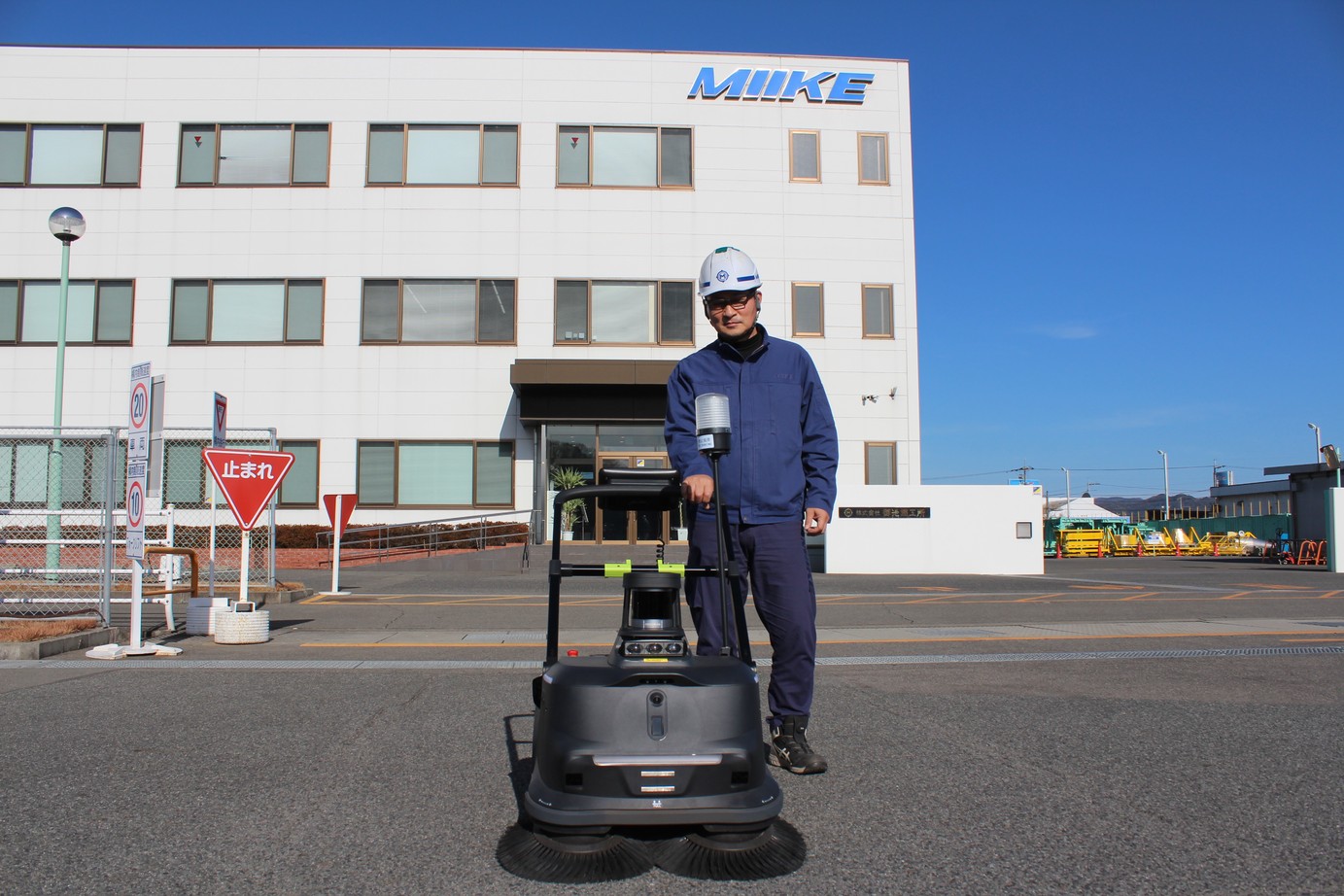 広大な敷地の自動清掃で顧客満足度向上へ。